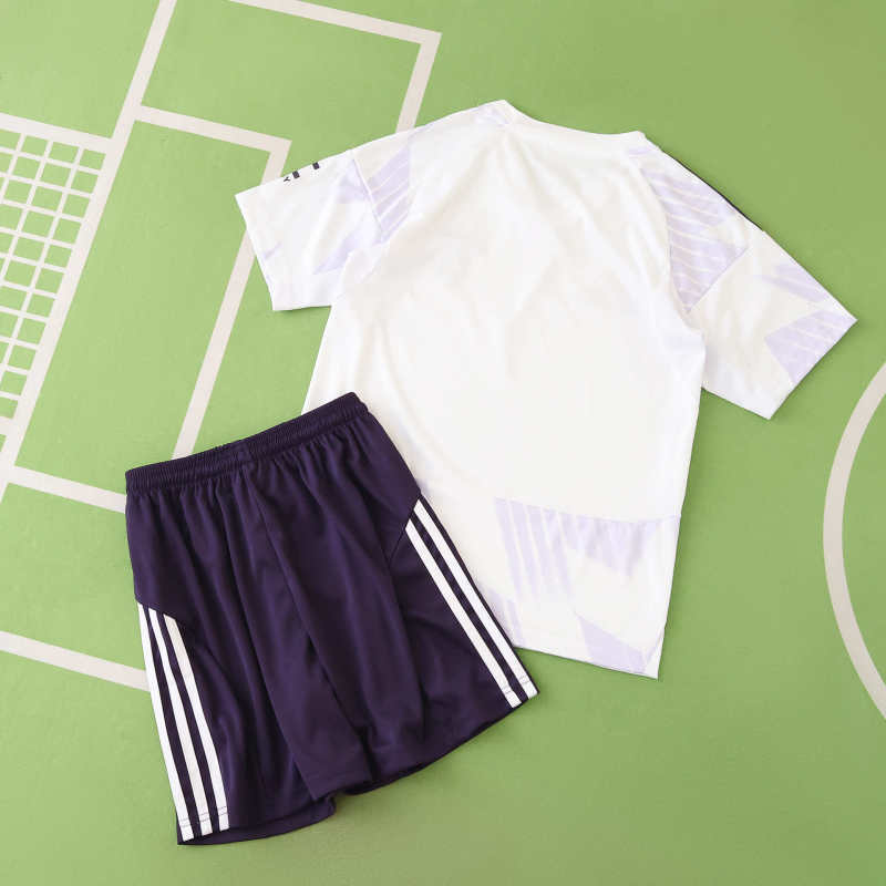 Kids Manchester United Away Kit 2025/26